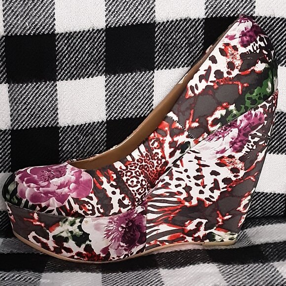 🌸8 Women's Floral Platform Wedges - Call It Spring🌸 - Picture 5 of 10